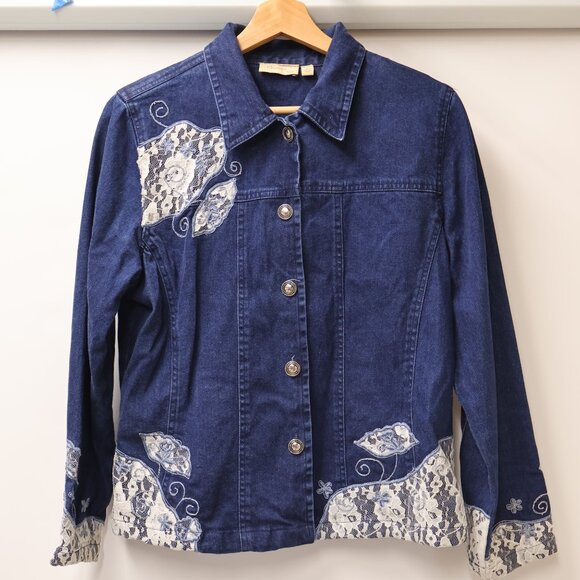 Choices Stunning Denim Jacket with Lace Applique accents Size Petite Medium - Picture 12 of 16